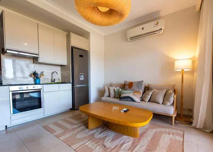 Luxury One Bedroom With Sea View In Somabay Apartman *