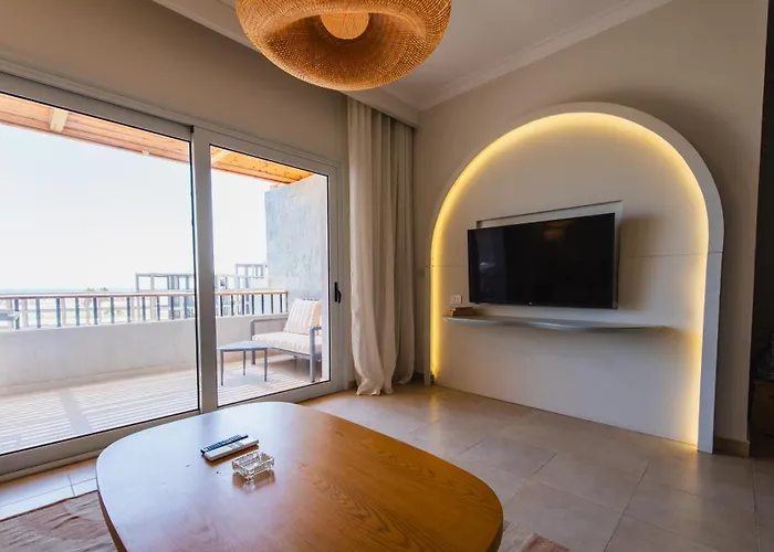 Luxury One Bedroom With Sea View In Somabay *