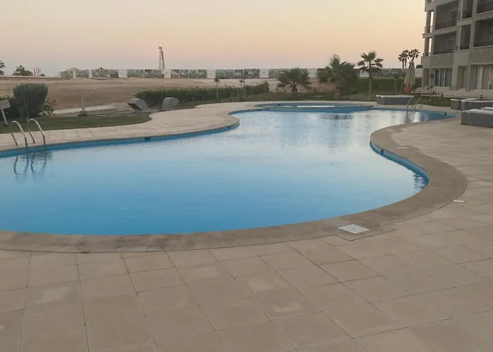 Luxury One Bedroom With Sea View In Somabay Apartman
